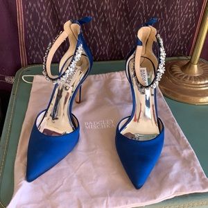 Badgley Mischka Evie crystal satin pumps